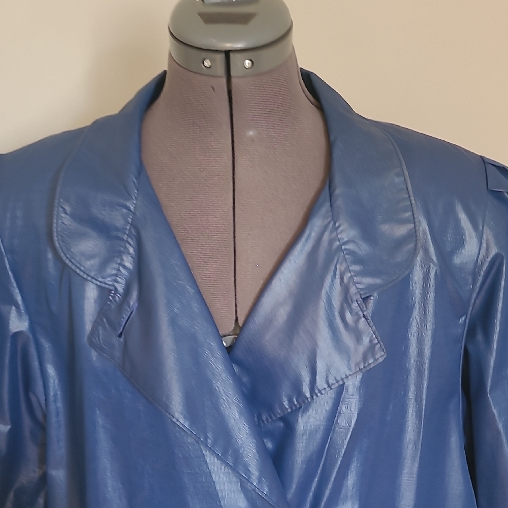 LG Vintage Longline Blue Trench Coat Notched Lapels Faux Leather 80s Glamour - Picture 7 of 16